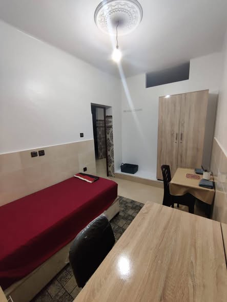Chambre meublée à louer proche de la gare Yacoub el Mansour