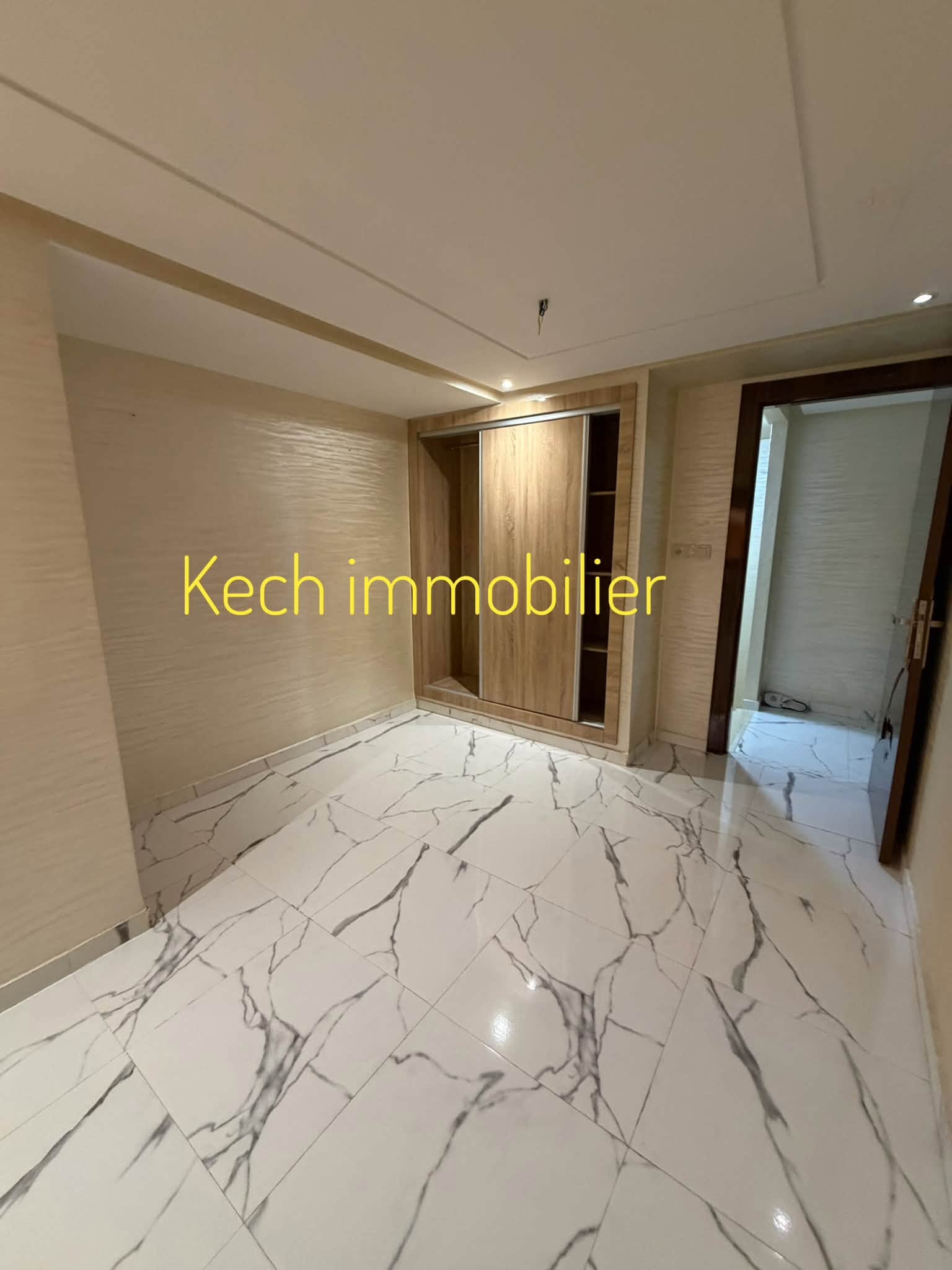 duplex vide à louer Targa