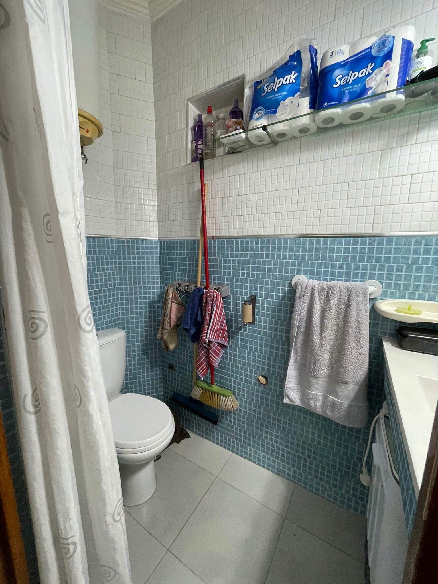 grand appartement a vendre à AIN MEZZOUAR
