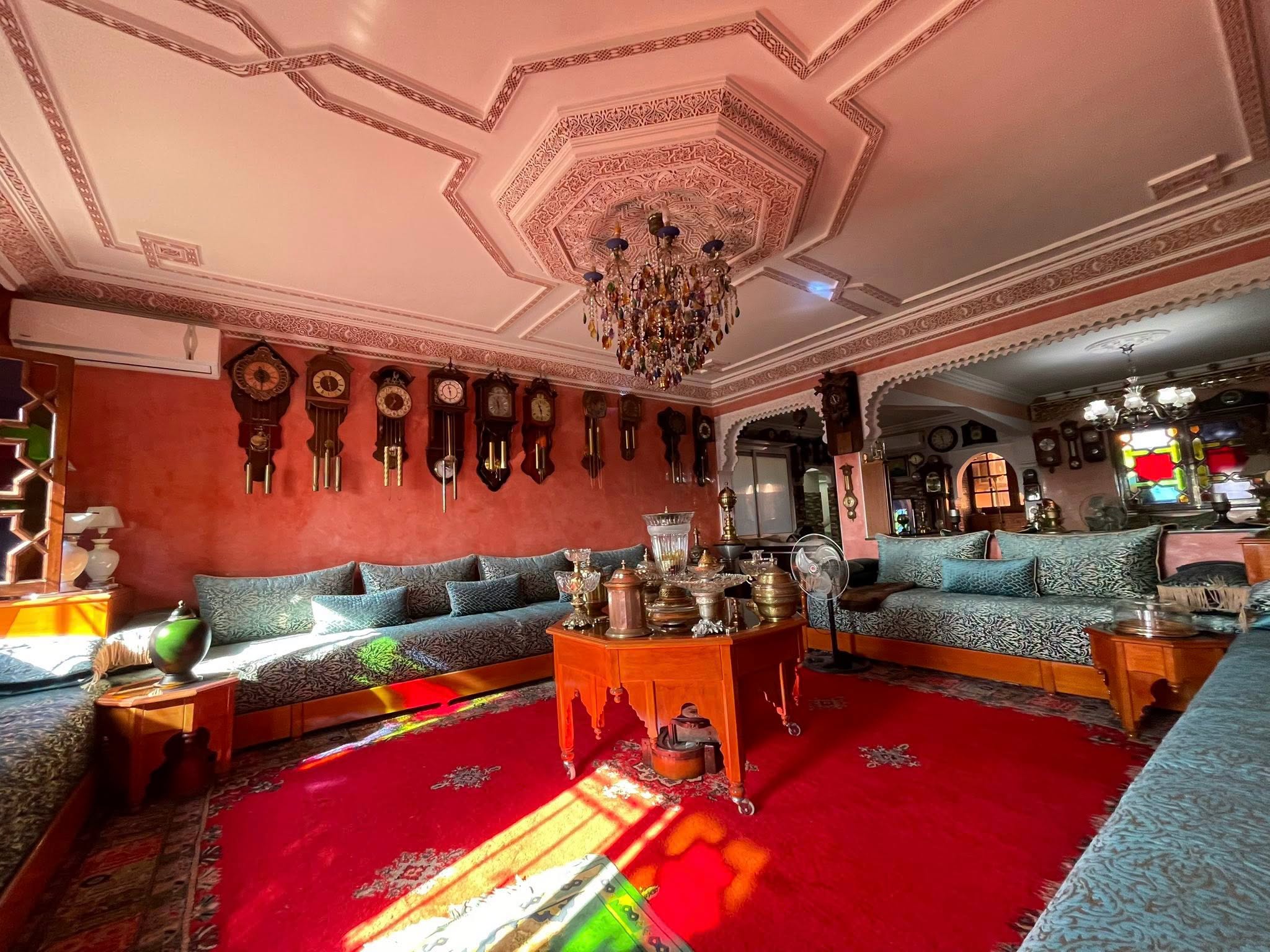 grand appartement a vendre à AIN MEZZOUAR