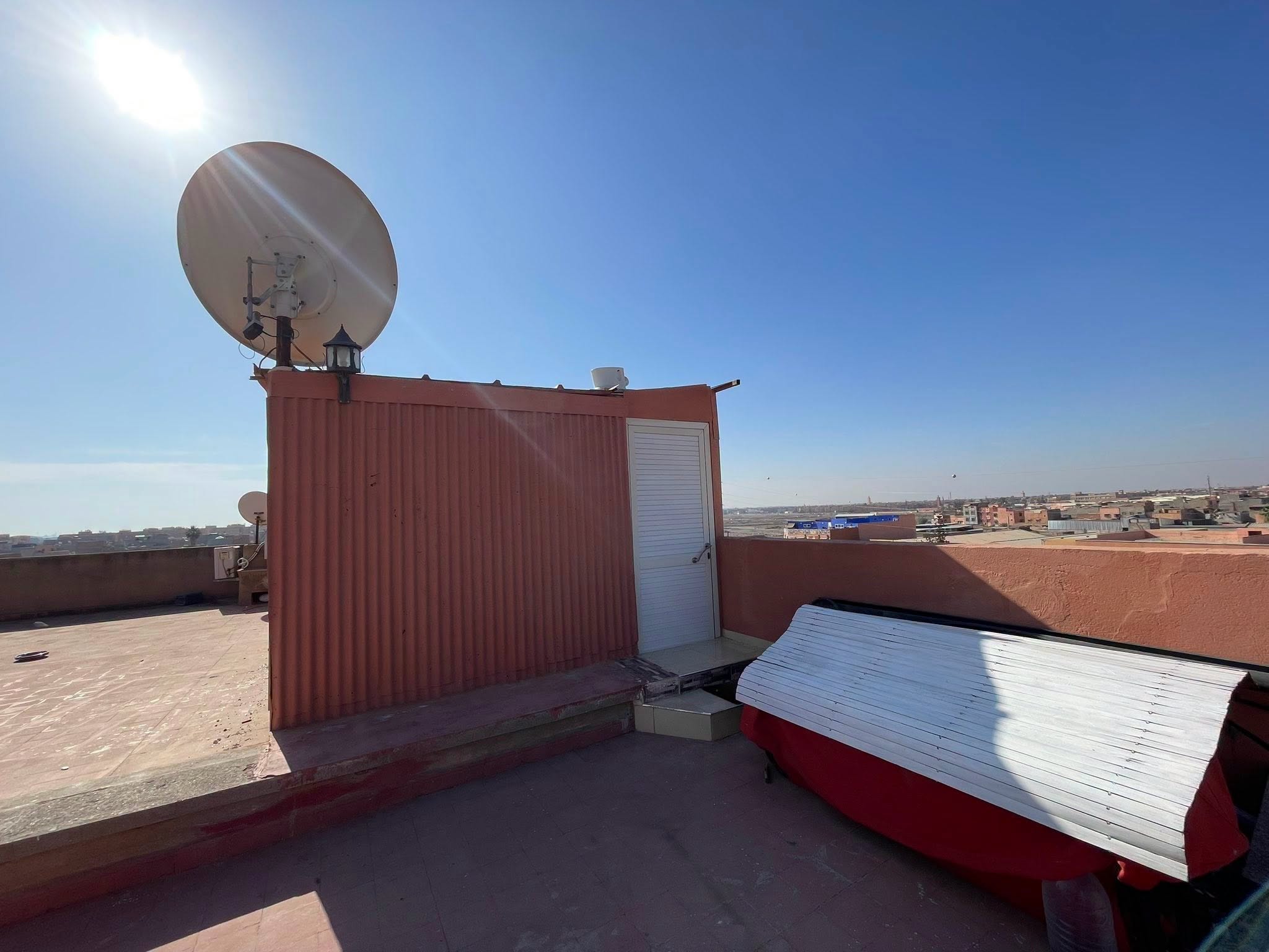 grand appartement a vendre à AIN MEZZOUAR