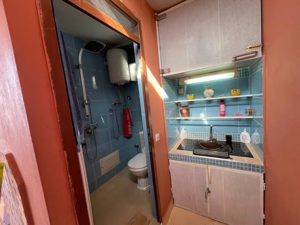 grand appartement a vendre à AIN MEZZOUAR