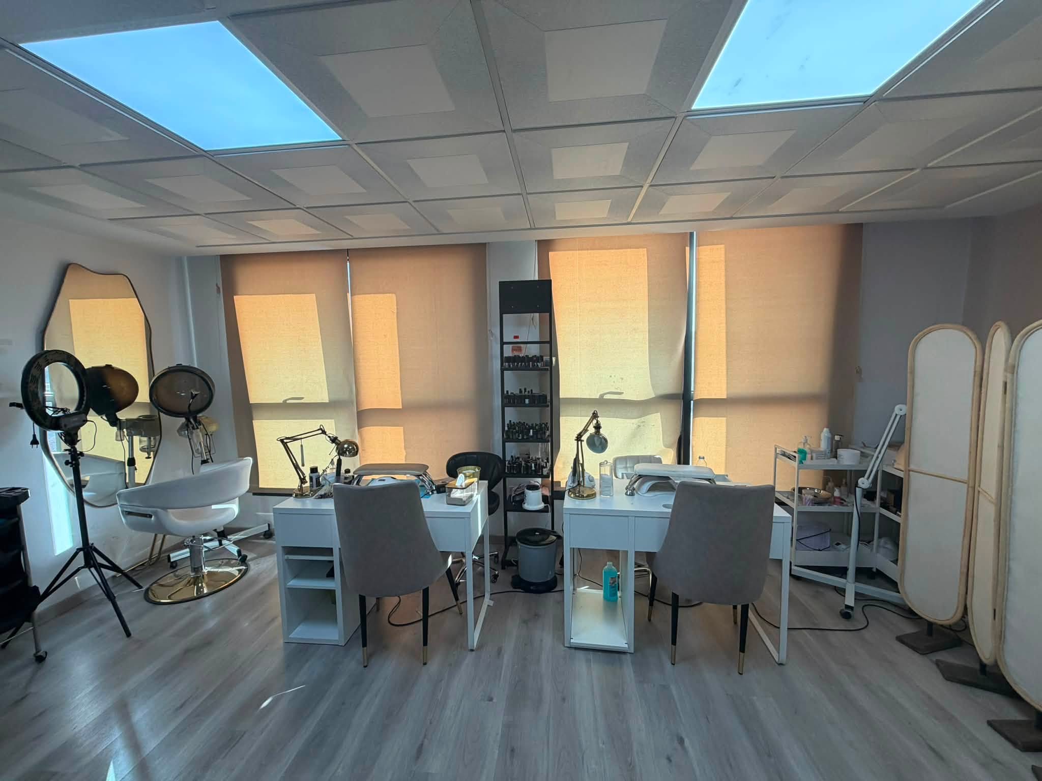 salon de beauté à louer Jnan award
