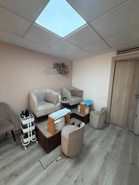 salon de beauté à louer Jnan award