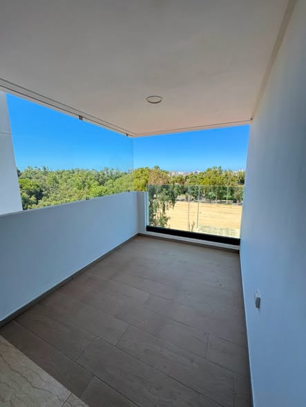 Appartement vide à louer à CFC