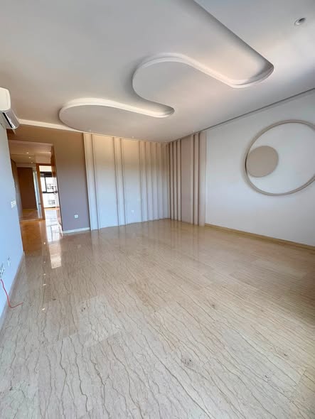 Appartement vide à louer à CFC