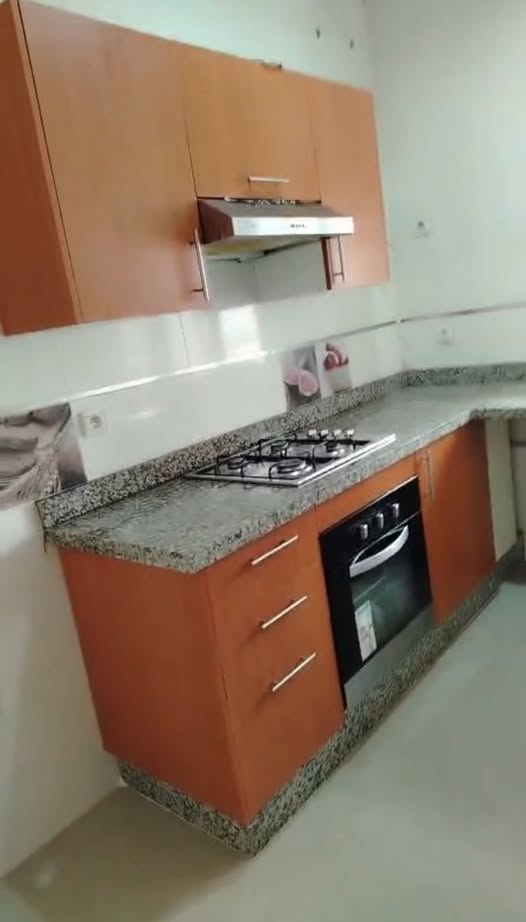 Appartement vide a louer Diour Jamaa