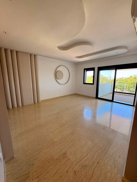 Appartement vide à louer à CFC
