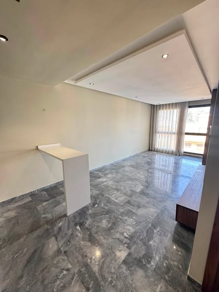 Location studio vide quartier des Hôpitaux