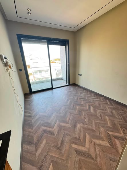 Location studio vide quartier des Hôpitaux