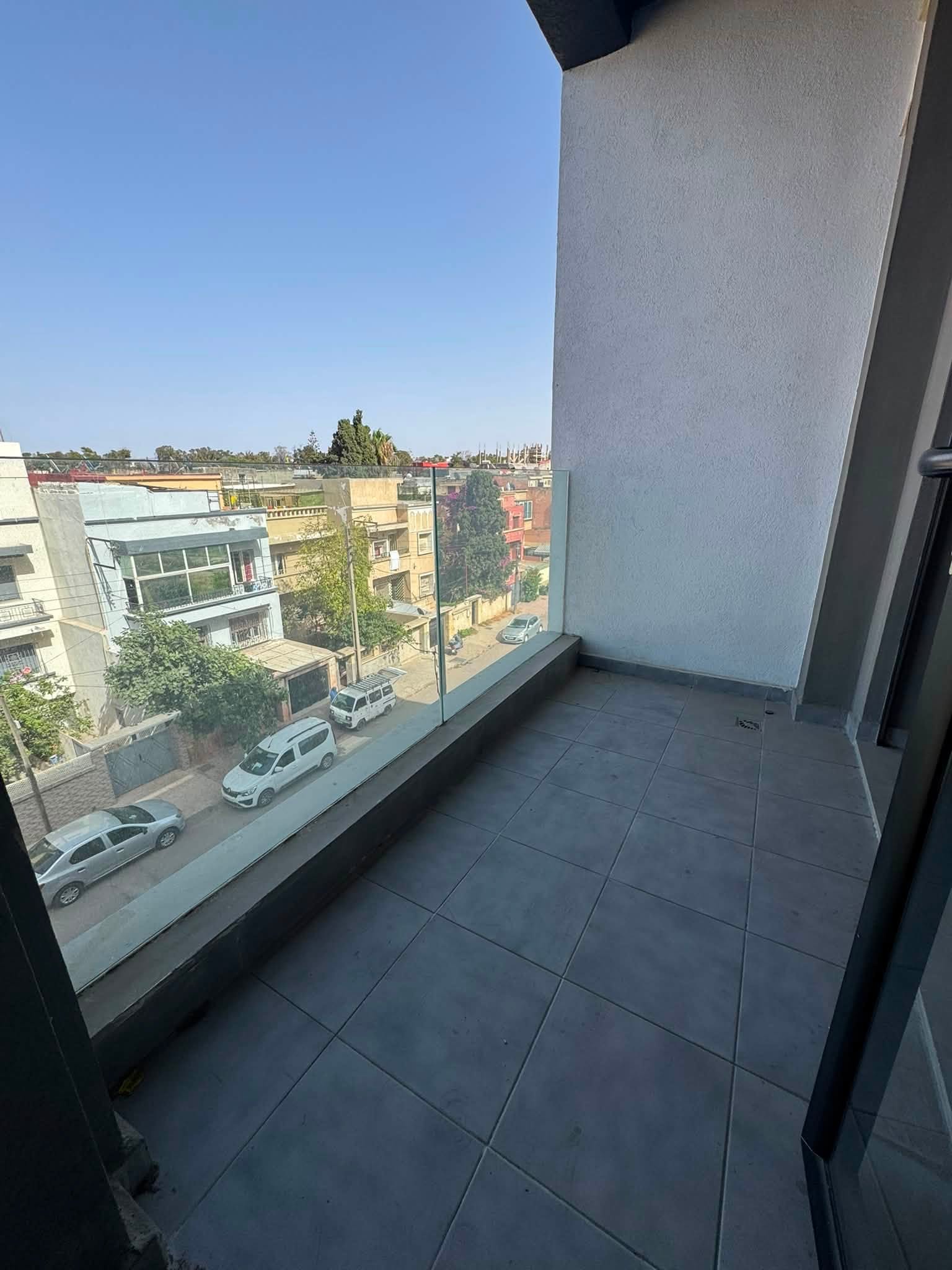 Location studio vide quartier des Hôpitaux