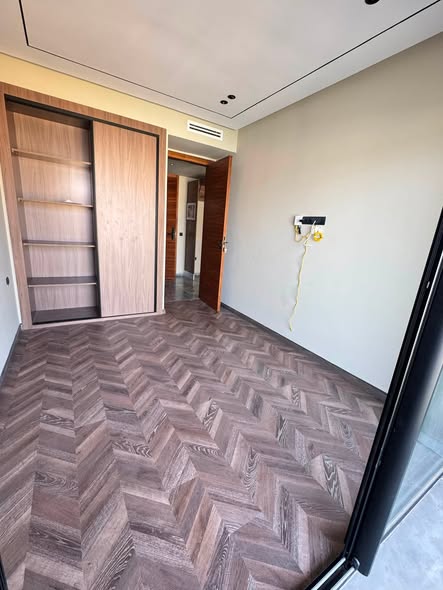 Location studio vide quartier des Hôpitaux