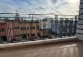 Studio à louer quartier des Hôpitaux vide