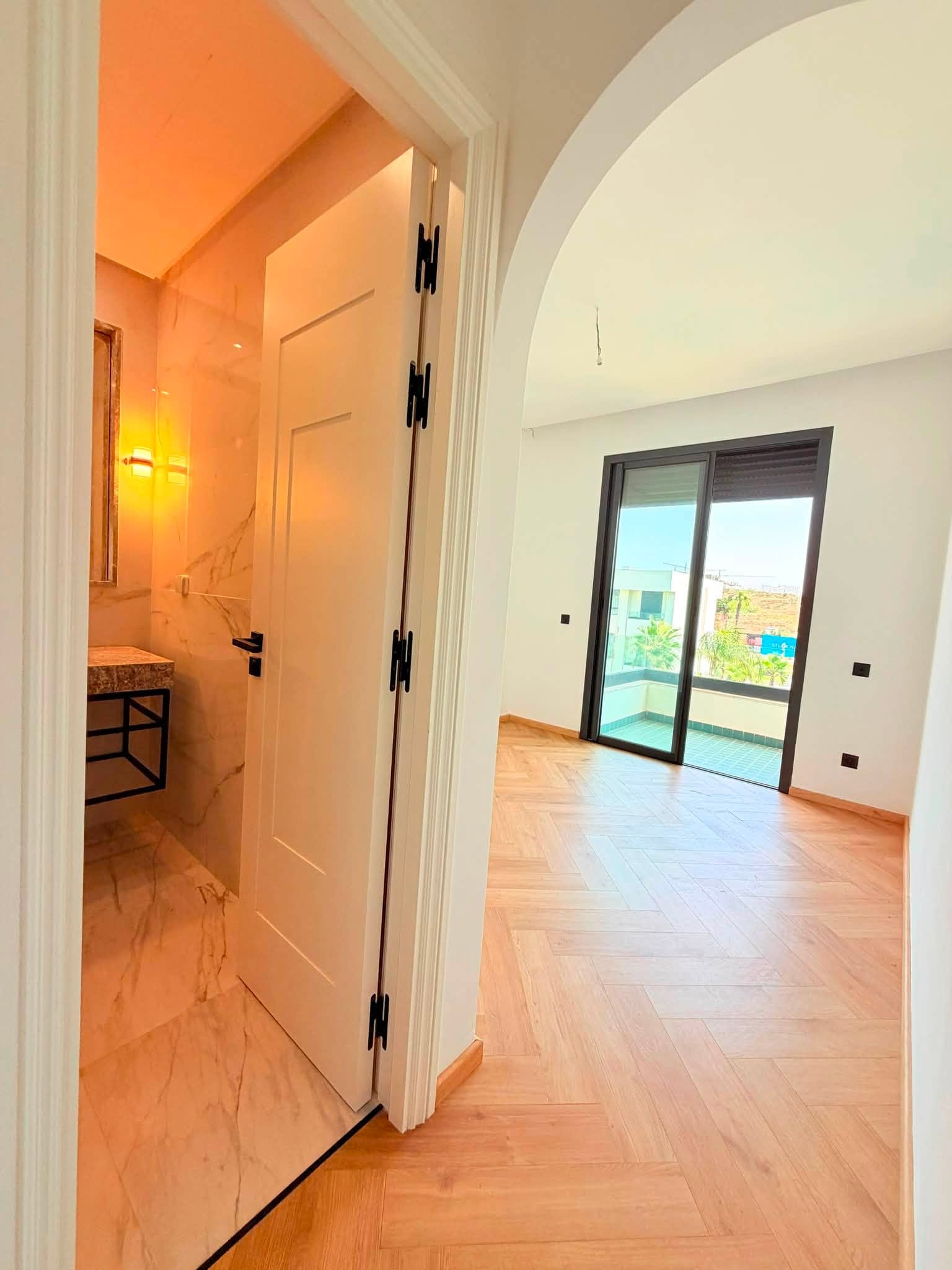 Appartement vide à louer Ain Diab Extension