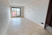 Studio vide à louer à Oasis
