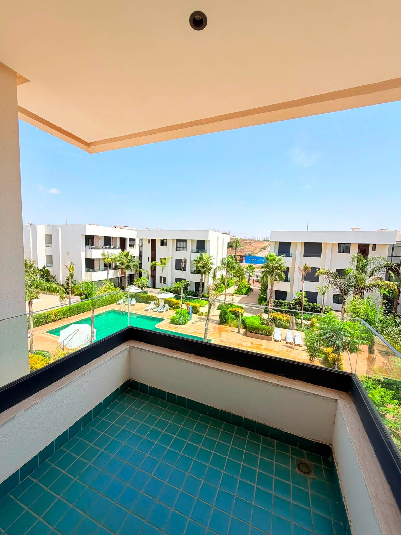 Appartement vide à louer Ain Diab Extension