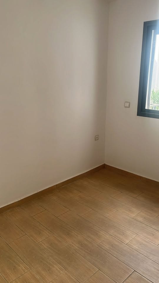 Apparemment neuf à vendre Hay riad