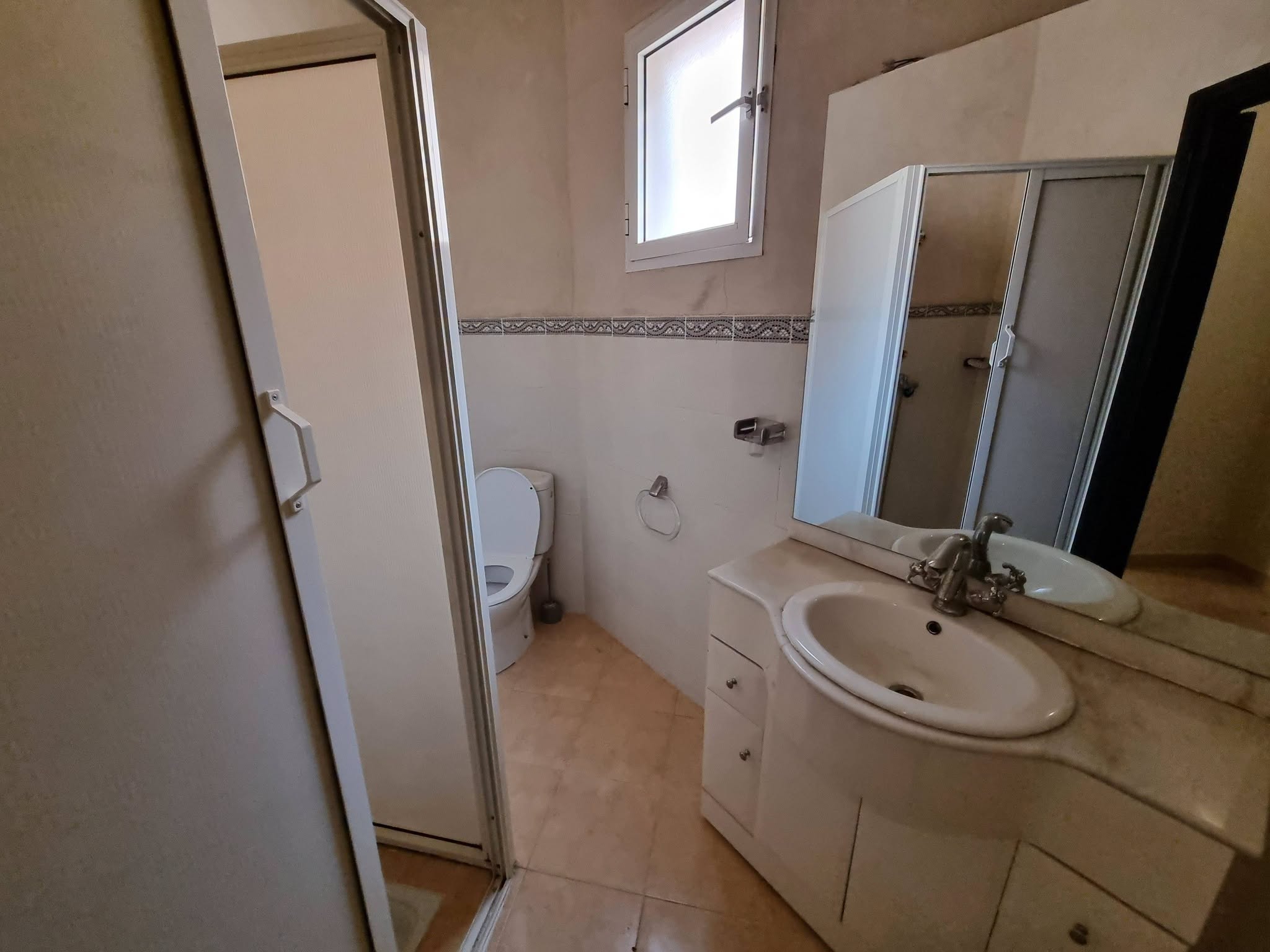 appartement vide à louer à MABROUKA
