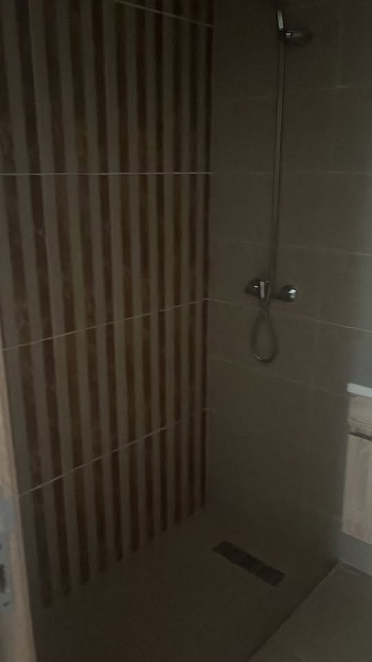Apparemment neuf à vendre Hay riad