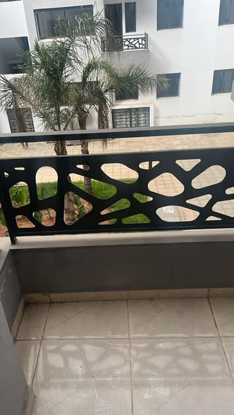 Apparemment neuf à vendre Hay riad