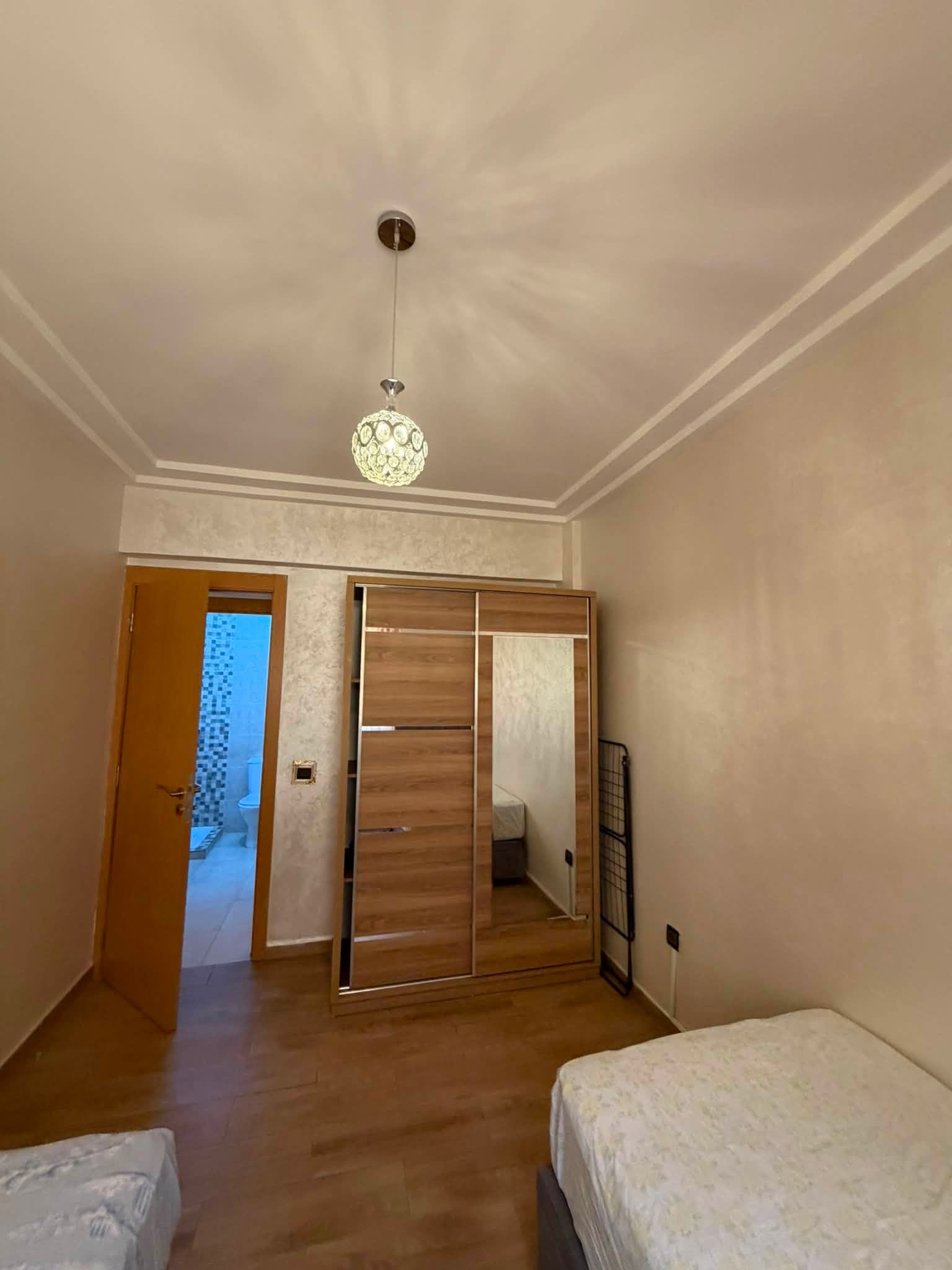 Appartement à louer à Basatin Targa