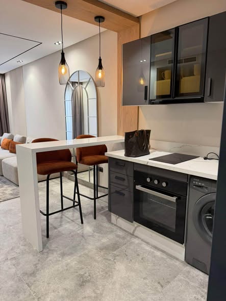 Studio meublé à louer Beauséjour à côté CFC