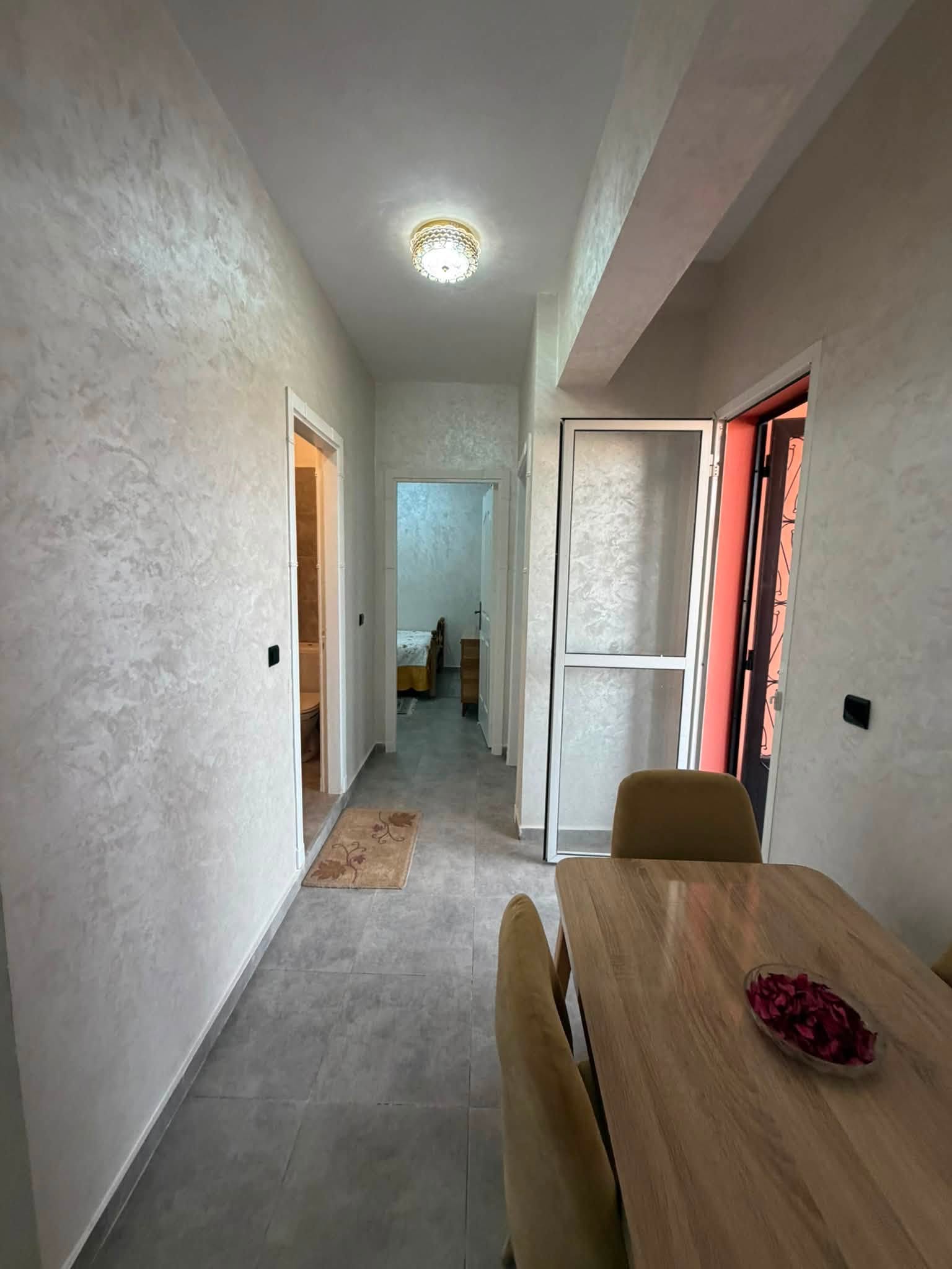 Appartement à louer à Mabrouka