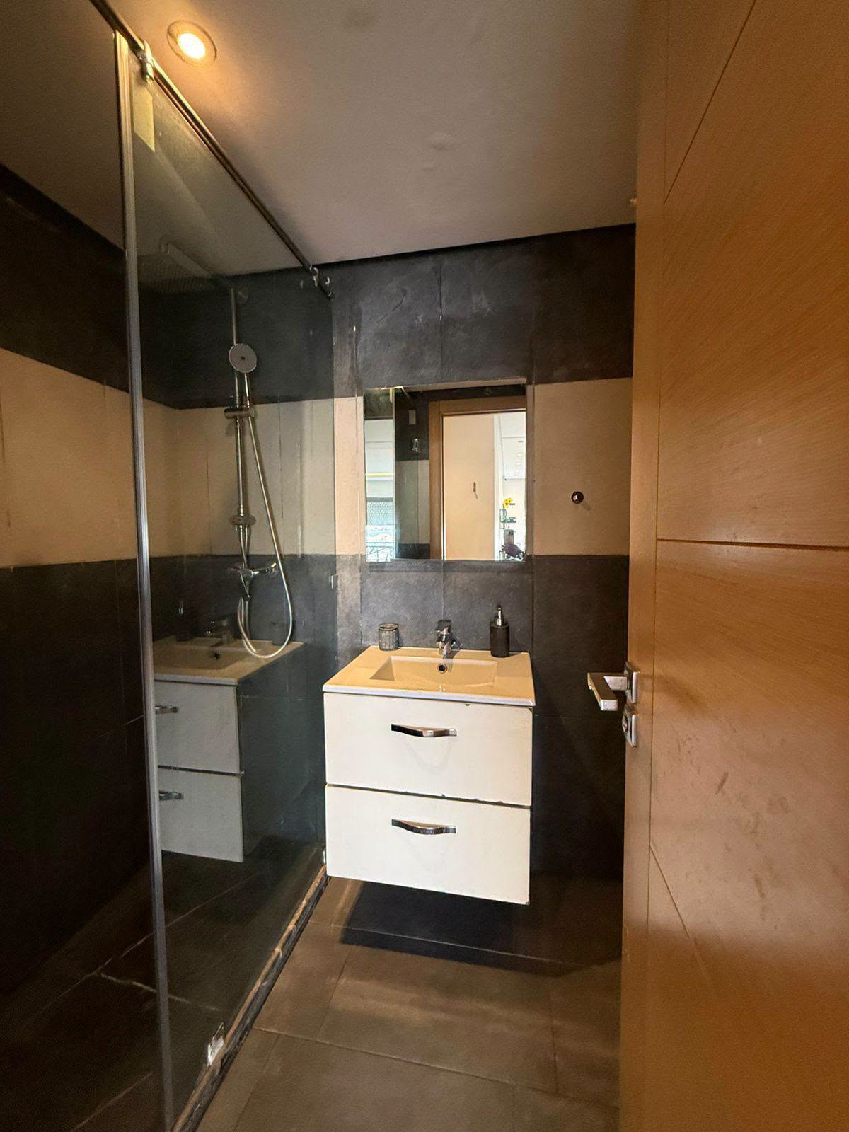 Studio meublé à louer quartier des Hôpitaux