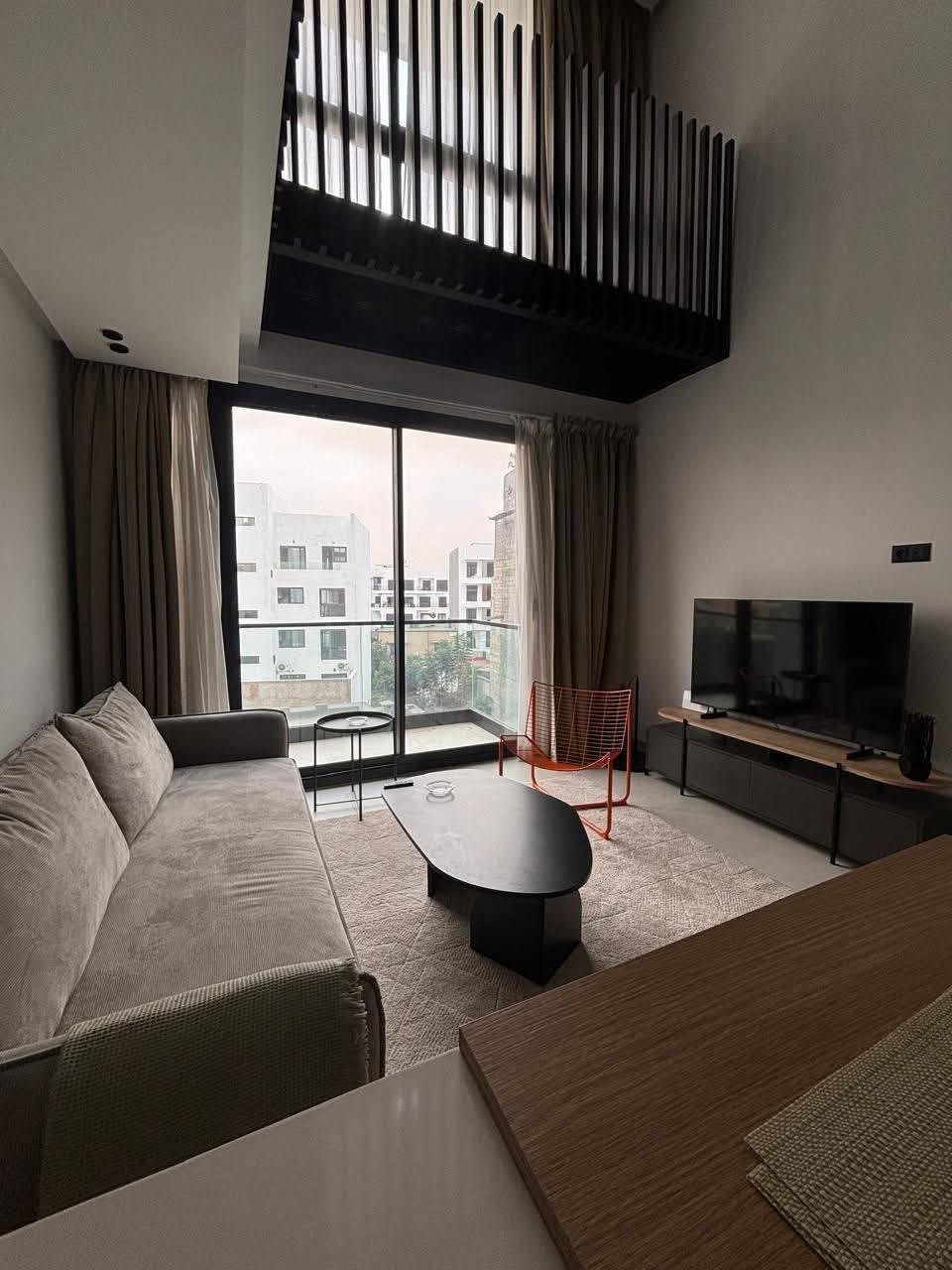 Studio duplex meublé à louer quartier Palmier
