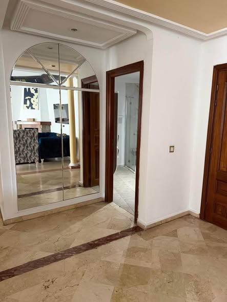 Appartement meublé à Louer situé au Palmier