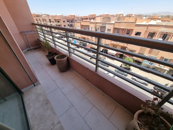Appartement à louer longue durée à SEMLALIA ( CINKO )