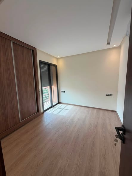 Appartement vide à louer à Semlalia