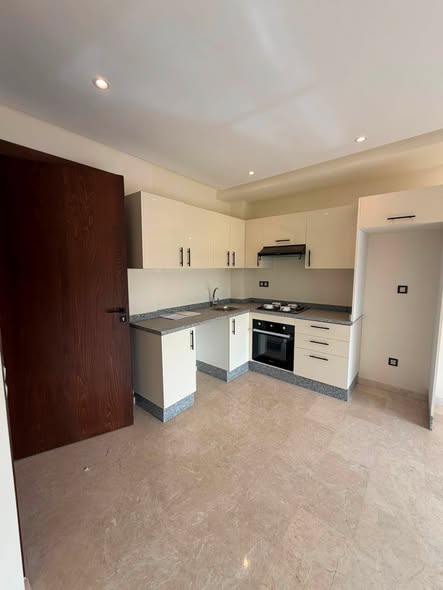 Appartement vide à louer à Semlalia