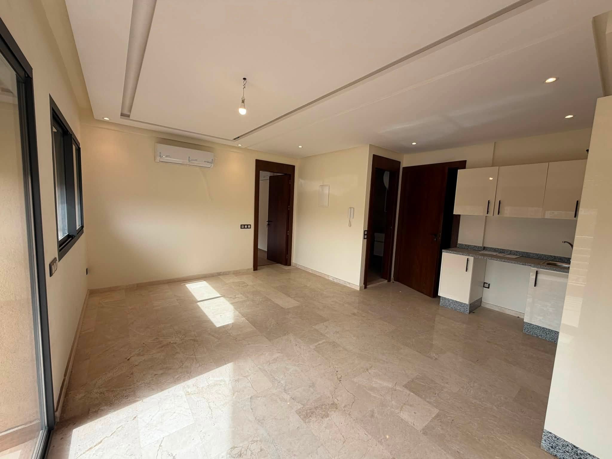 Appartement vide à louer à Semlalia