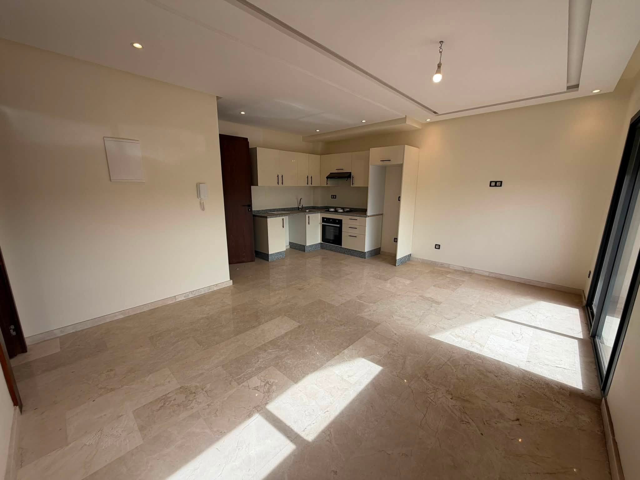 Appartement vide à louer à Semlalia