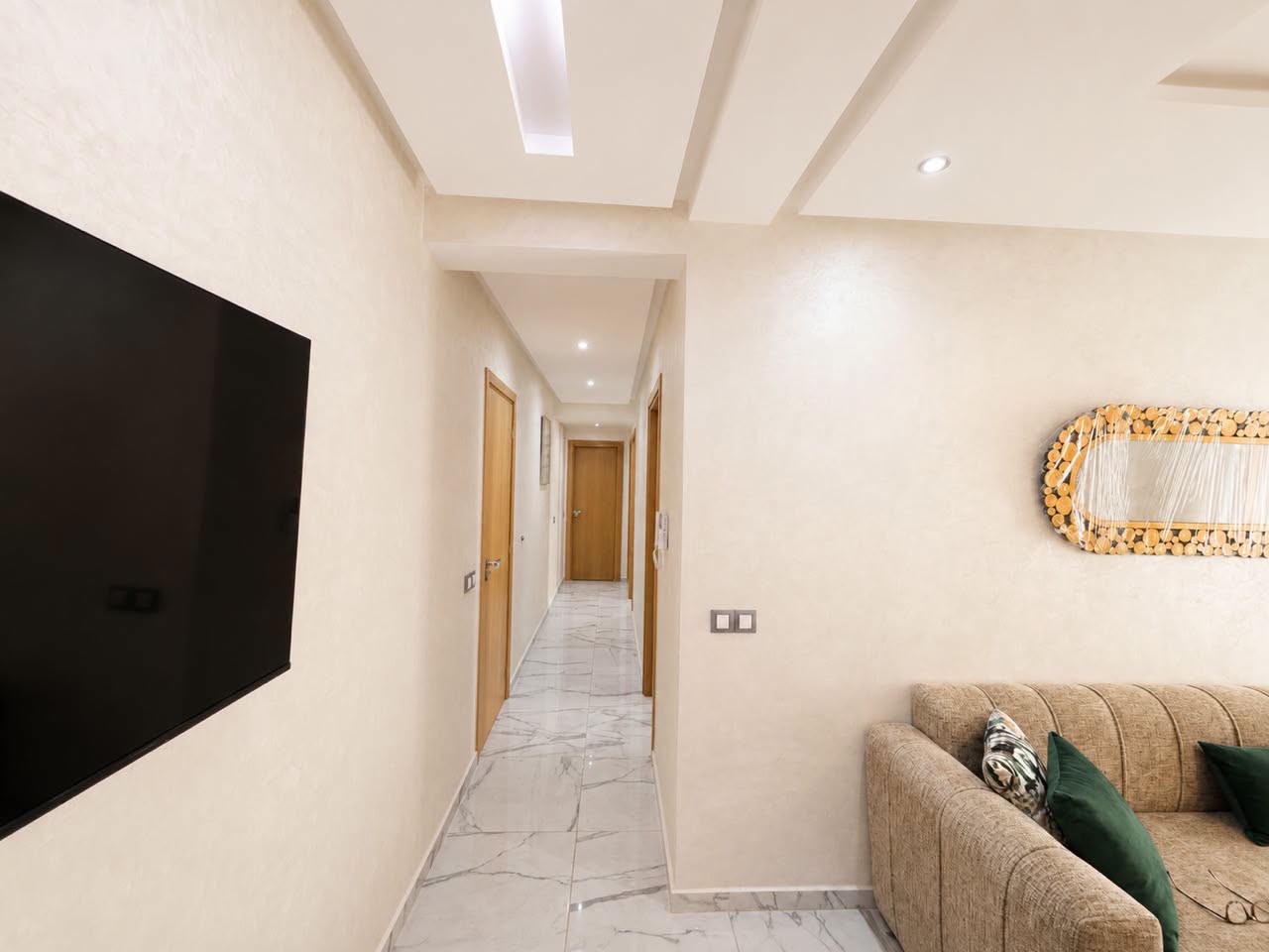 Appartement neuf meublé à louer avenue Hassan II
