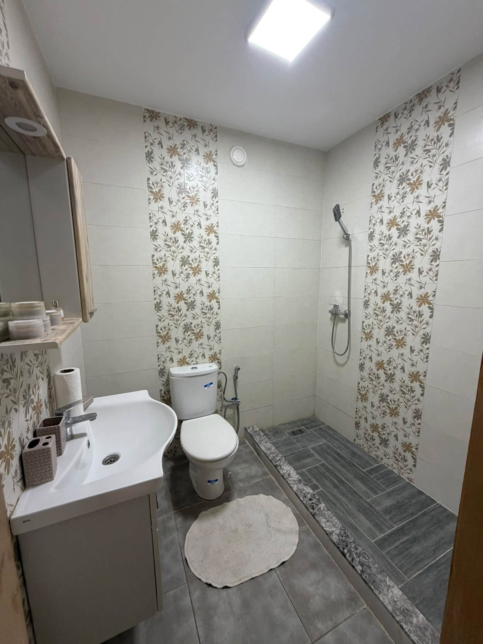 Appartement à louer Route d’Amezmiz ( Chrifia )