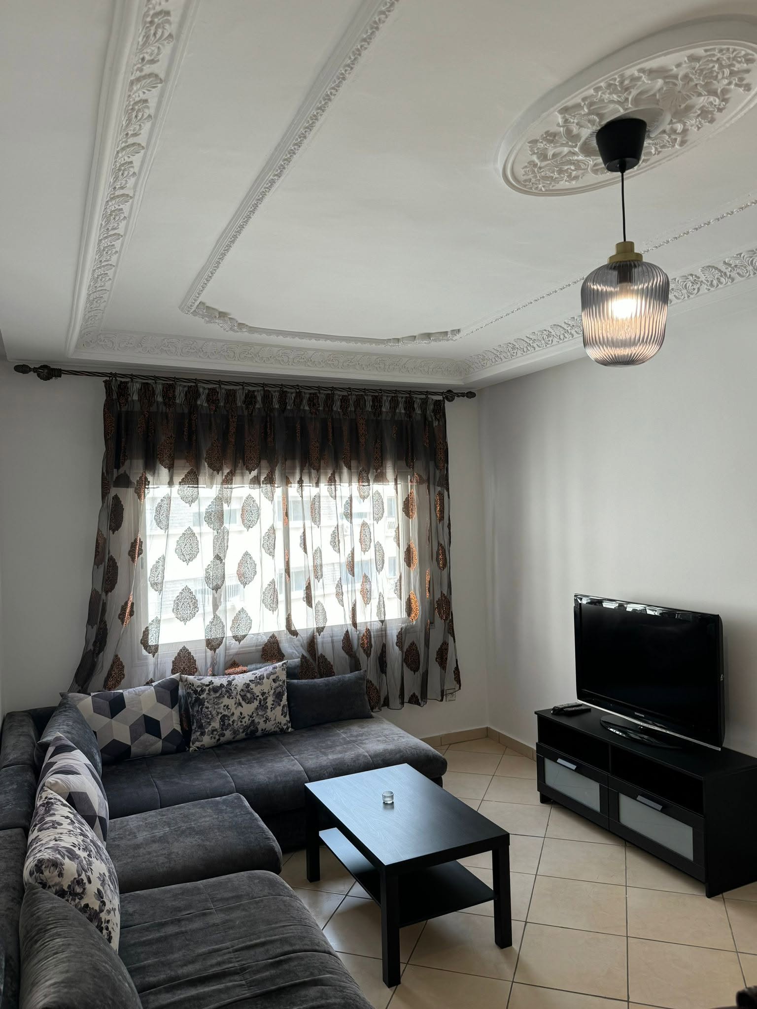 Appartement à louer à Branes