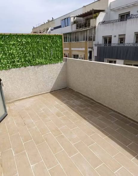 Studio à louer à Roche noir avec Terrasse