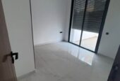 Studio vide à louer à OASIS