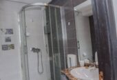 Studio spacieux à louer à Belvédère