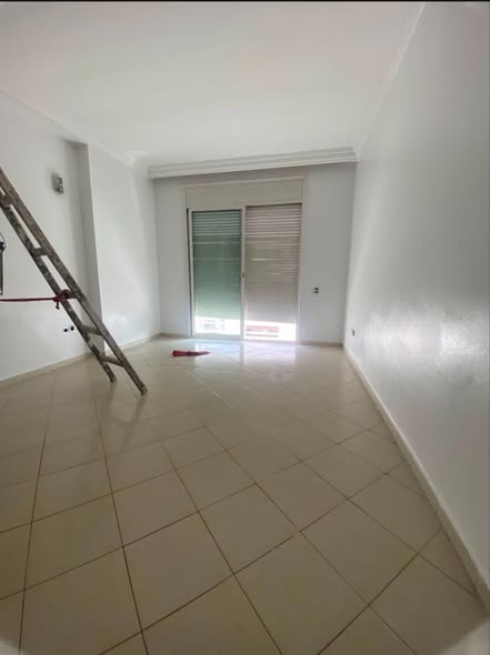 Appartement spacieux à louer à Hay Riad