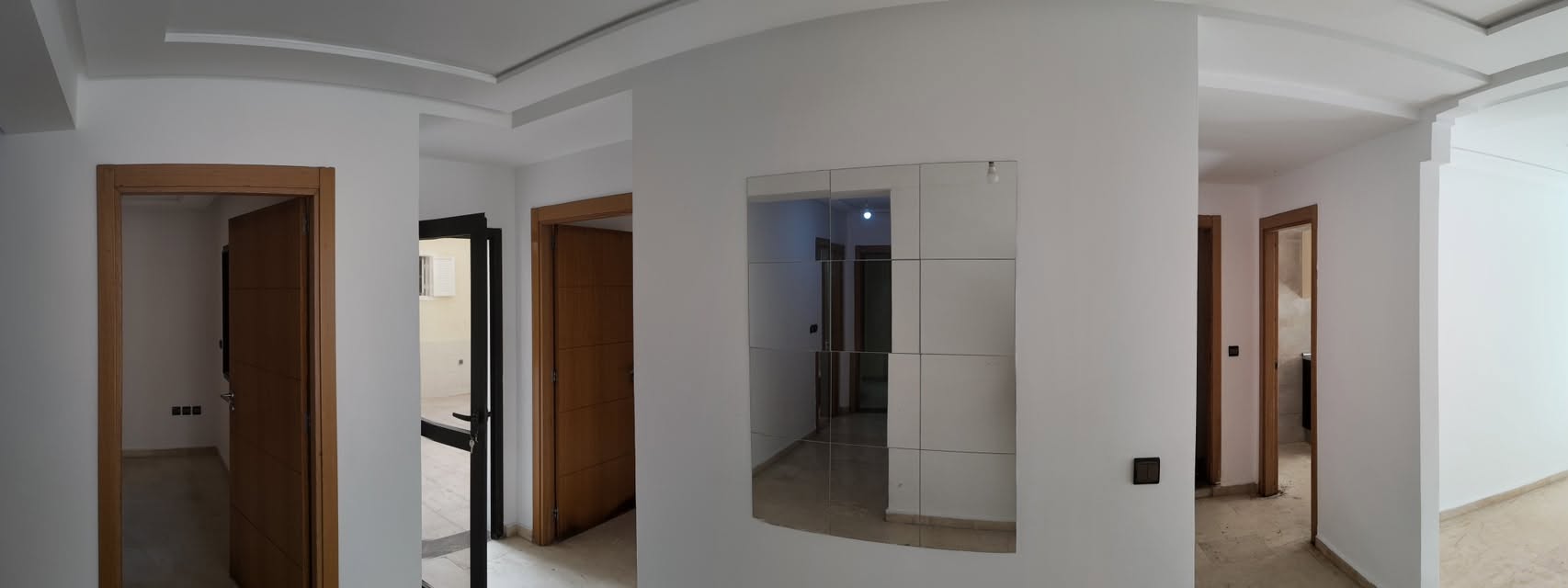 appartement vide a louer à Maarif