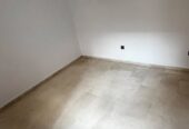appartement vide a louer à Maarif
