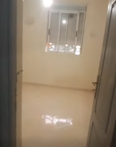 Chambre vide à louer à Oulfa