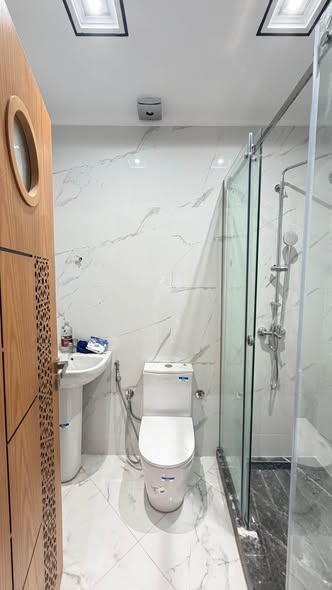 Appartement vide à Louer à Moujahidine