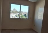 Appartement semi meublé à louer à Oasis