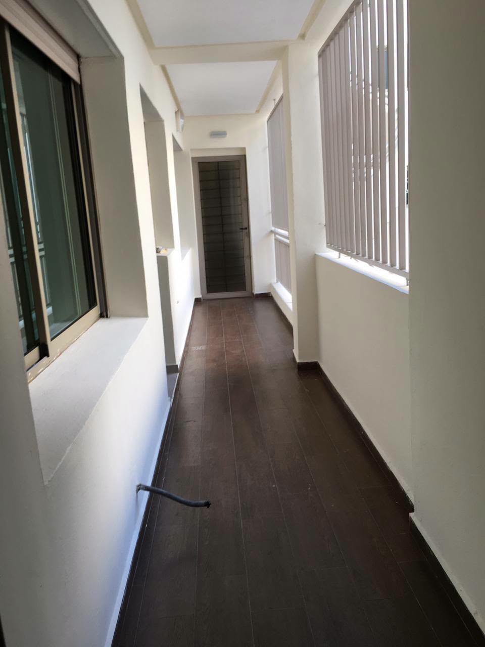Appartement vide à louer entre Casa voyageurs et Mall Bnou Tachfine