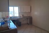 Appartement semi meublé à louer à Oasis