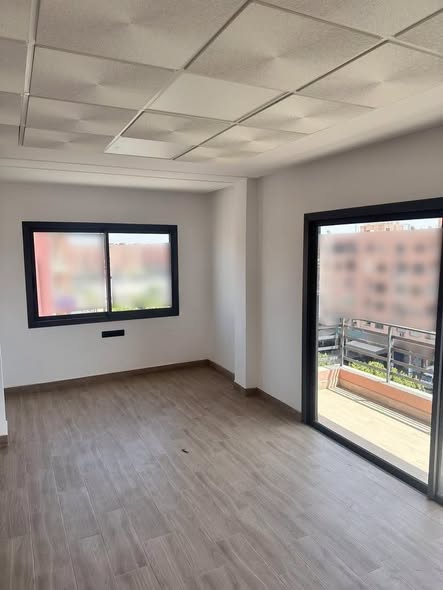 Plateau de Bureau à louer à Massira